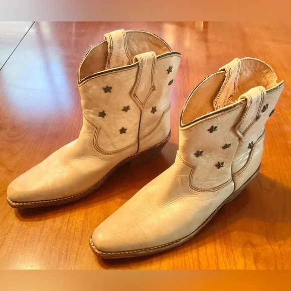 Bed-Stu Star Stud Booties - Picture 2 of 16